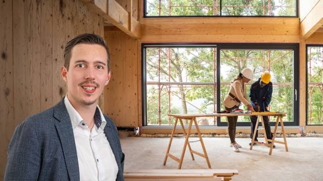 Schau mal wer da hämmert – Hausbau praktisch versichern
